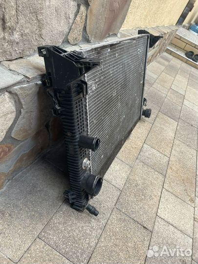 Радиатор охлаждения Mercedes w211