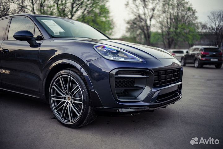 Колеса на Porsche Macan R21 зимние