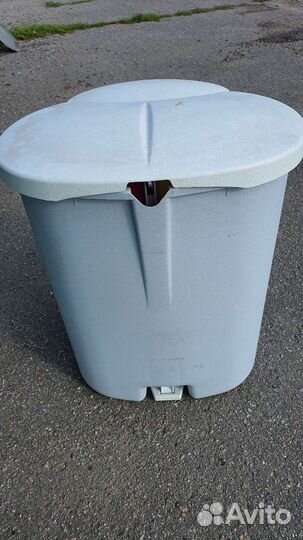 Мусорное ведро для раздельного сбора мусора