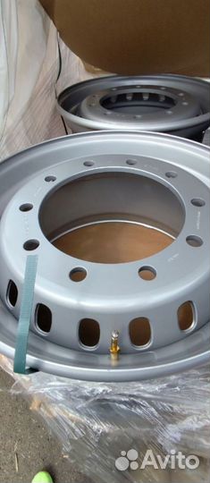 Диск 11.75x22.5 руль Kronprinz/Accuride ет135