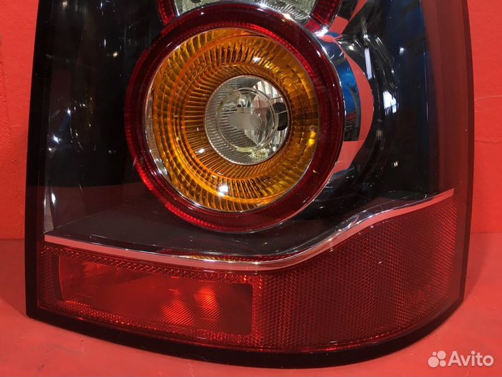 Фонарь задний правый Land Rover Freelander 2 SUV