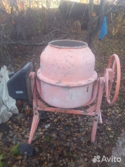 Продается бетономешалка отработала один сезон