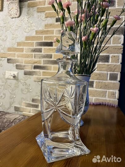 Графин хрустальный