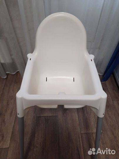 Стульчик для кормления IKEA с подножкой