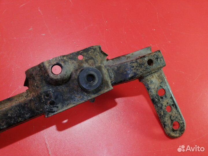 Балка подрадиаторная передняя Chery Bonus A13 DA