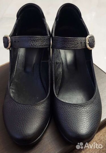Туфли женские
