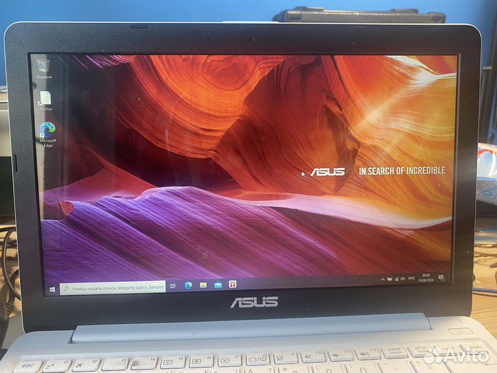 Ноутбук Asus vivobook 4/32