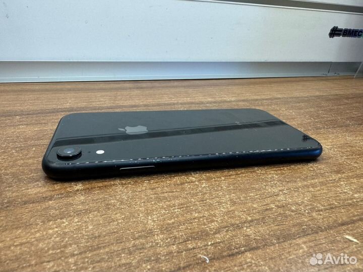 iPhone Xr, 64 ГБ