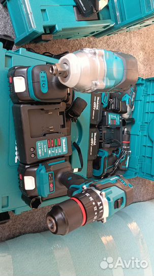 Гайковерт аккумуляторный makita