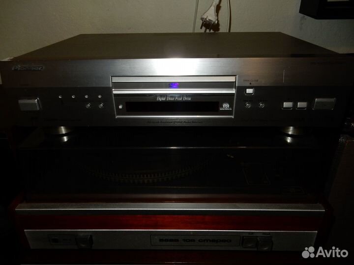 Топовый и,увы, уже винтажный DVD Pioneer DV-868AVi