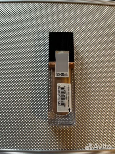 Перламутровые водостойкие тени для глаз новые