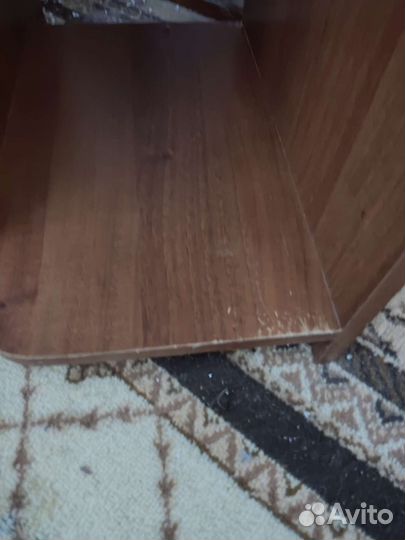 Компьютерный стол