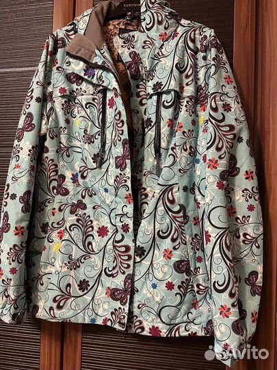 Горнолыжная куртка женская 46 48