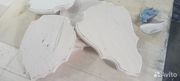 Медальоны под охотничьи трофеи