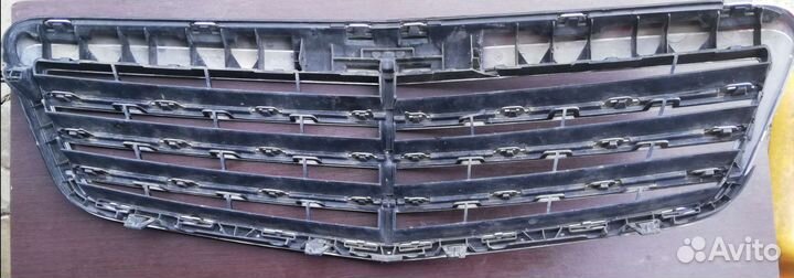 Решетка радиатора mercedes w212 до рест
