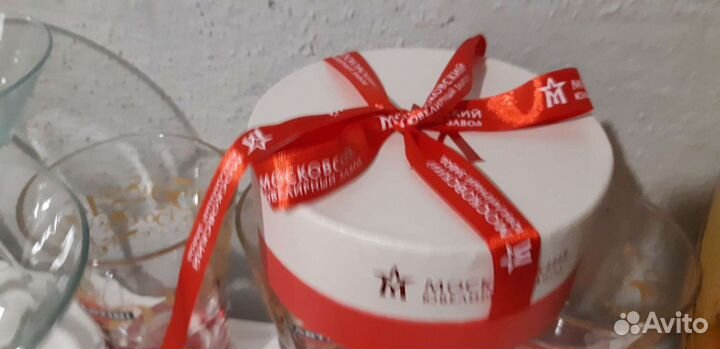 Коробочка подарочная для украшений новая