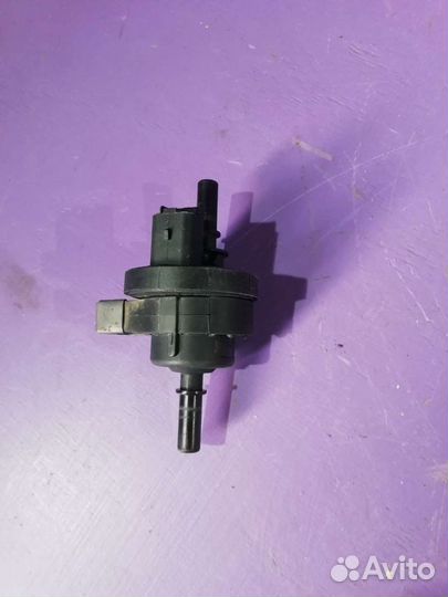 Клапан абсорбера на Renault