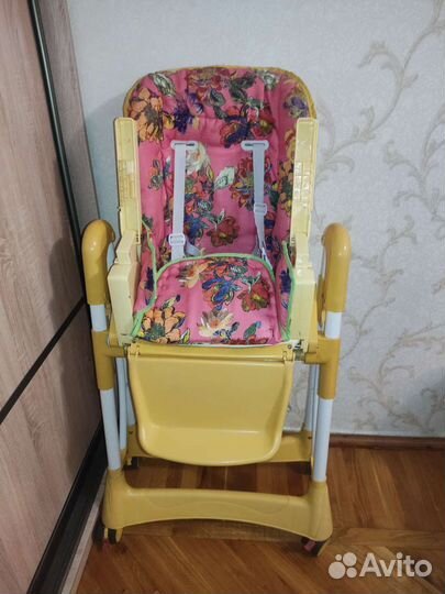 Детский стульчик для кормления