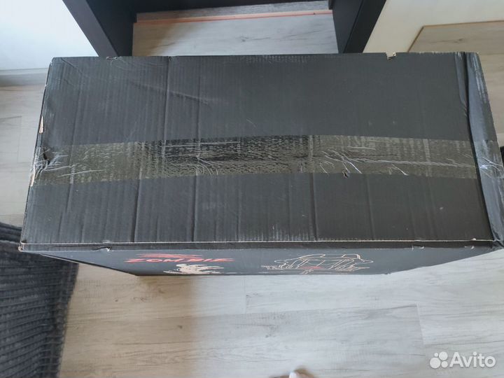 Коробка zombie зомби от кресла для переезда