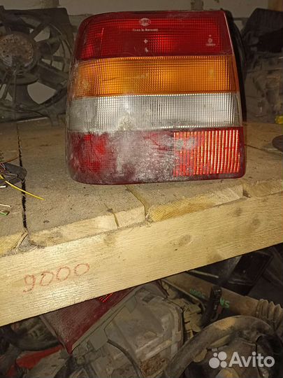 Фонарь задний левый saab 9000