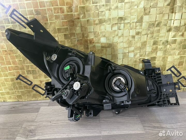 Фара левая на Mazda 3 BM BN Оригинал Новая 13+