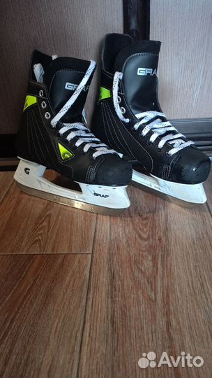 Коньки хоккейные