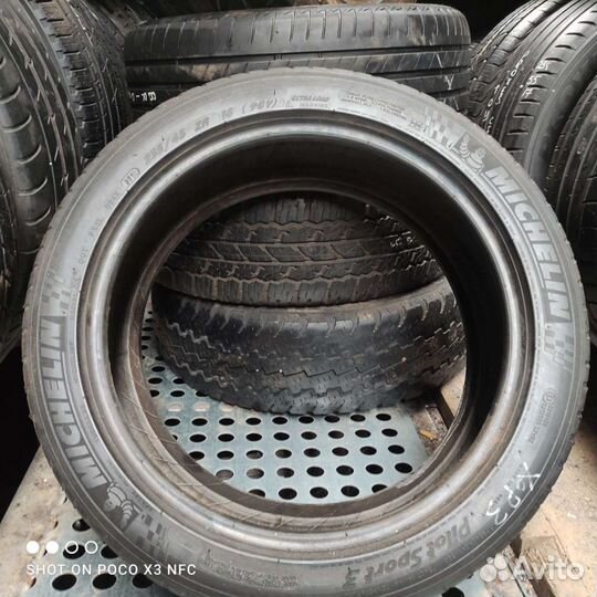 Michelin Pilot Sport 3 235/45 R18 98Y