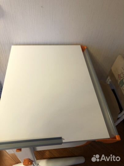 Стол и стул