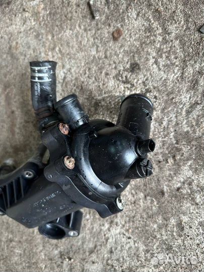 Водяная помпа Audi A8 D3/4E 2-й рест. 2008