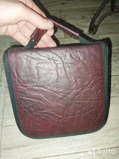 Кожаная сумка для хранения сд дисков в машине