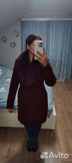 Пальто женское зимнее с натуральным мехом 46