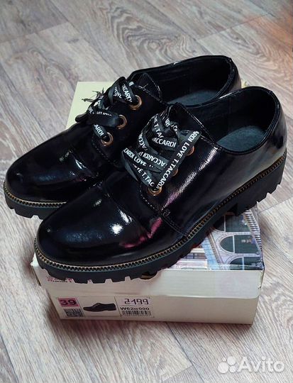 Туфли женские 39 размер черные