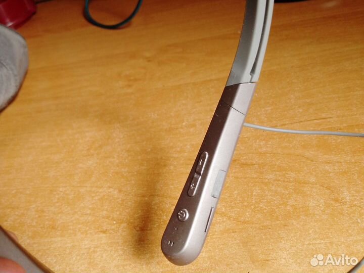 Беспроводные наушники новые