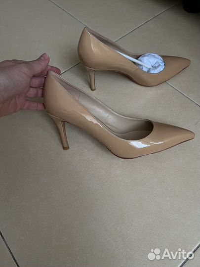 Туфли лодочки бежевые 37 Gianvito Rossi