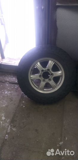 Продам колёса 225/75R16