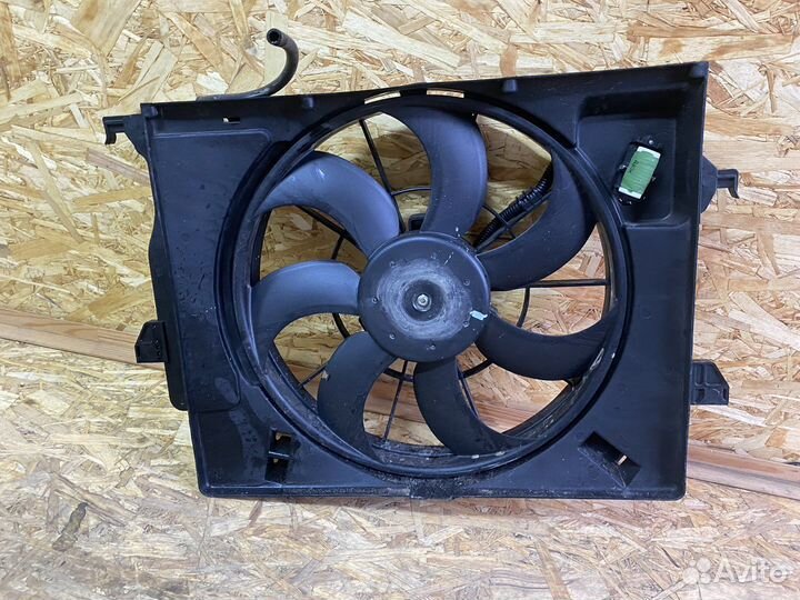 Дифузор вентилятора Hyundai Solaris Kia Rio 3