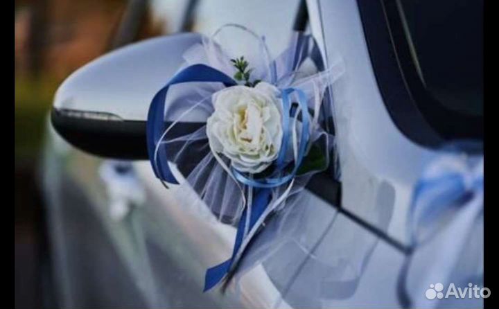 Свадебные украшения на машину