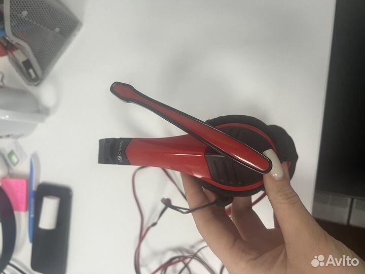 Наушники с микрофоном