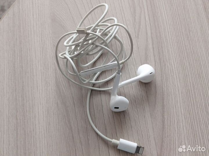 Наушники apple earpods