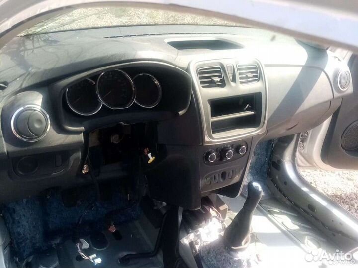 Куски рено логан 2