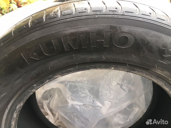 Kumho Ecsta PS71 205/60 R16 96V