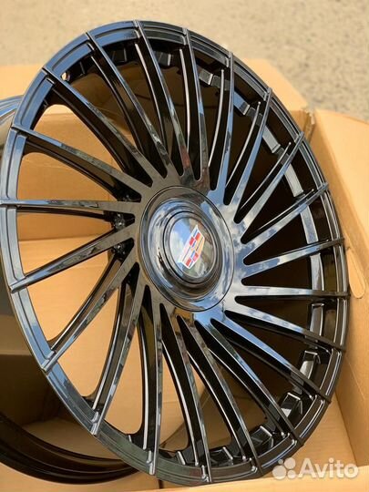 Кованые диски на Кадиллак Cadillac Escalade R24