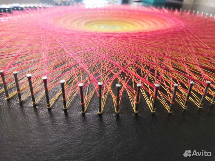 Картина. String art