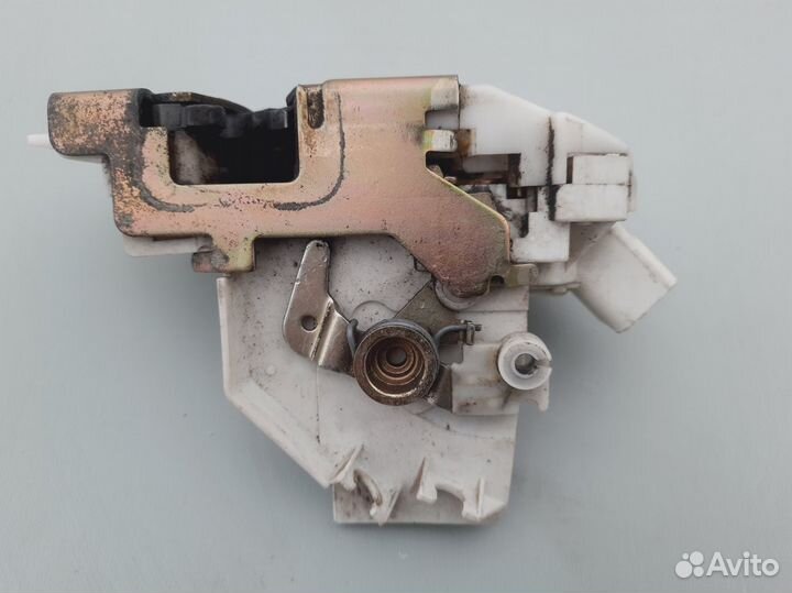 Замок двери передней правой Ford Mondeo 3