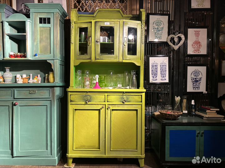Антикварный буфет
