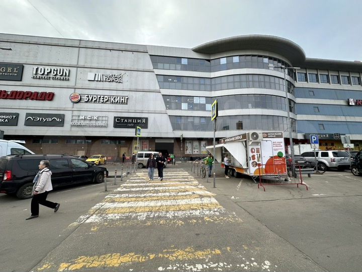 Торговая площадь для нто рядом с ТЦ, 12 м²