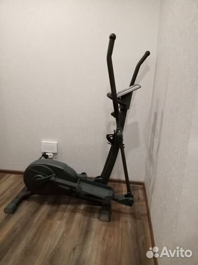 Эллиптический тренажер torneo