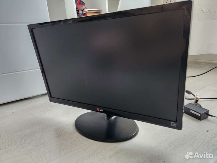 Монитор LG 23EA53