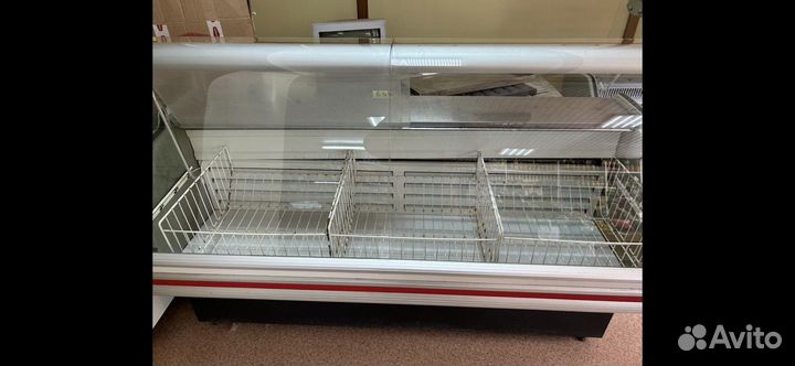 Морозильная витрина