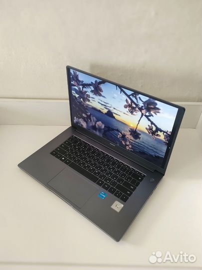 Huawei Matebook D15 i5-11/SSD 500/FHd